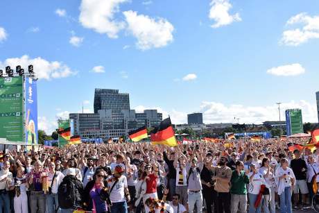 格列兹曼寄语英超争冠集团状态回升关键战将承担更多进攻权重 - 乐鱼·体育